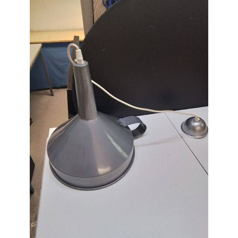 SUSPENSION METAL