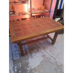 TABLE EN BOIS MASSIF...