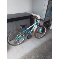 VELO BLEU FOCUS 