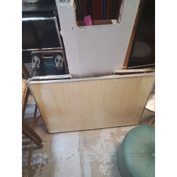 TABLE DE CAMPING BEIGE 
