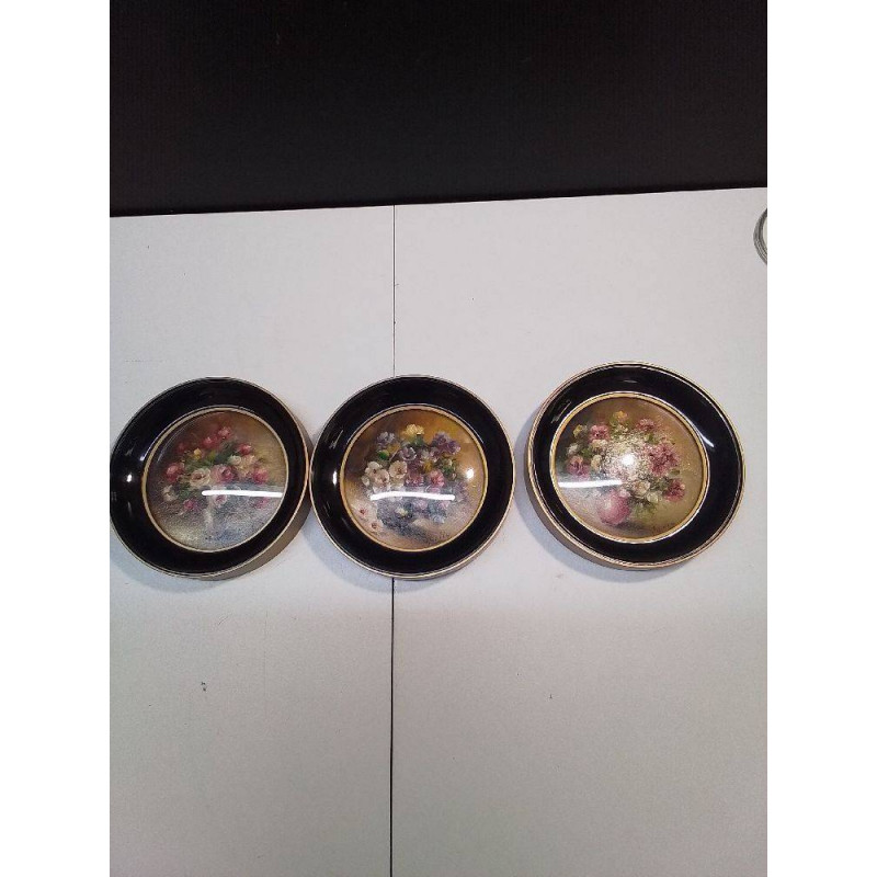 LOT DE 3 PEINTURES MINIATURES 