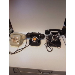 TÉLÉPHONE ANCIEN LA PIECE 