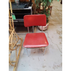 CHAISE METAL DESSUS ROUGE 