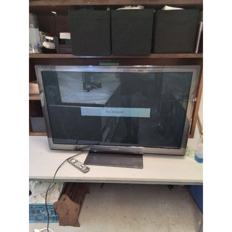 TV PANASONIC 46’’ AVEC TÉLÉCOMMANDE