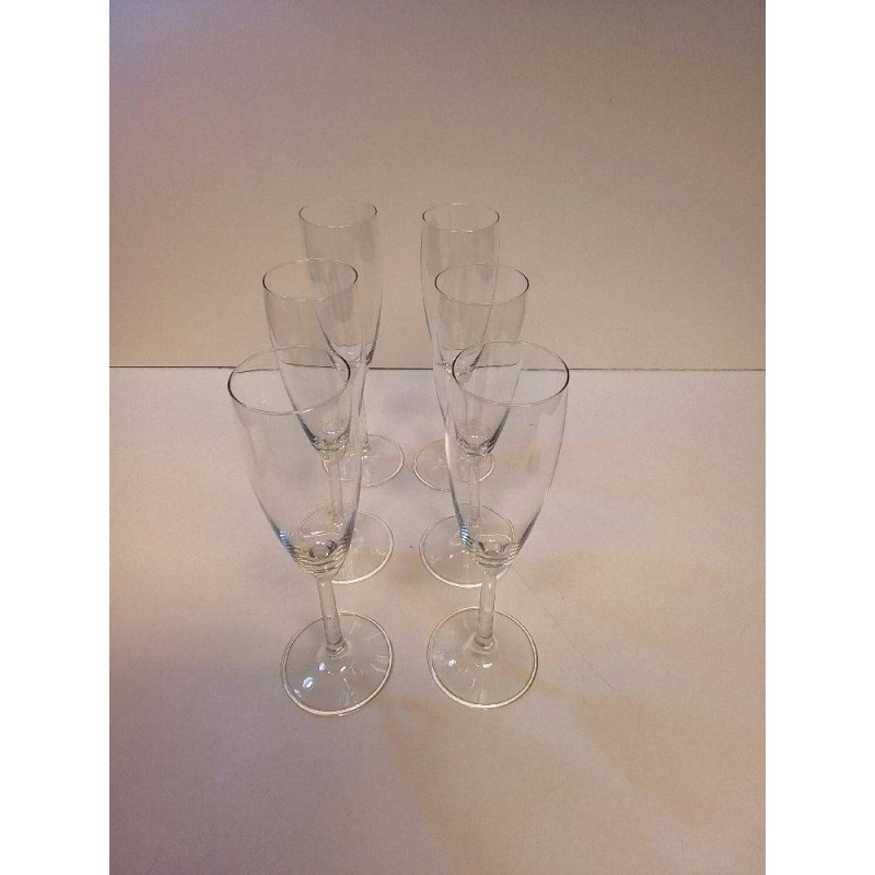 LOT FLUTES A CHAMPAGNE 