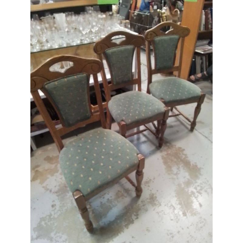LOT DE 4 CHAISES RUSTIQUES 
