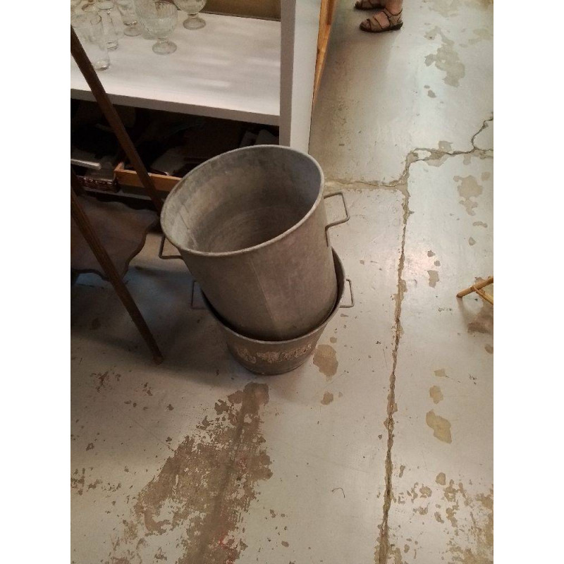 POT EN ZINC LA,PIECE