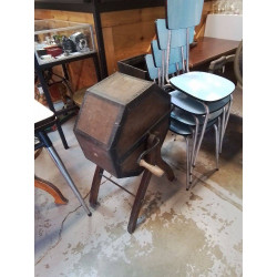 BARATTE A BEURRE ANCIENNE