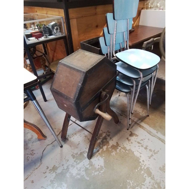 BARATTE A BEURRE ANCIENNE