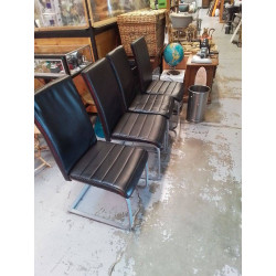LOT 4 CHAISES SIMILI CUIR