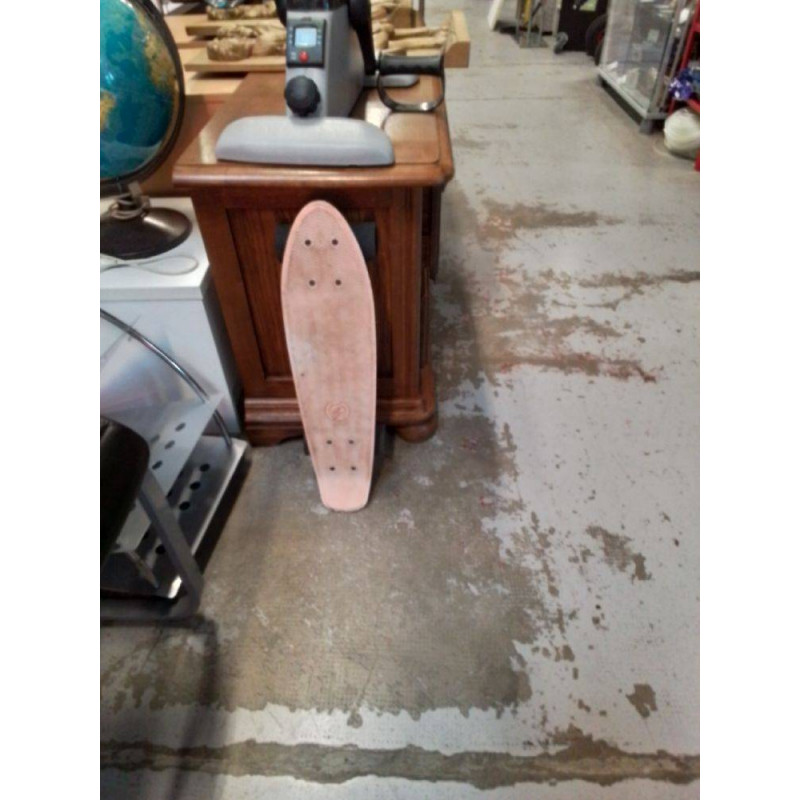 SKATEBOARD SAUMON