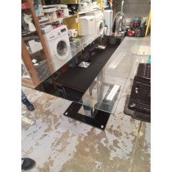 TABLE MODERNE METAL ET VERRE