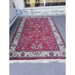 TAPIS ORIENTAL TON ROUGE