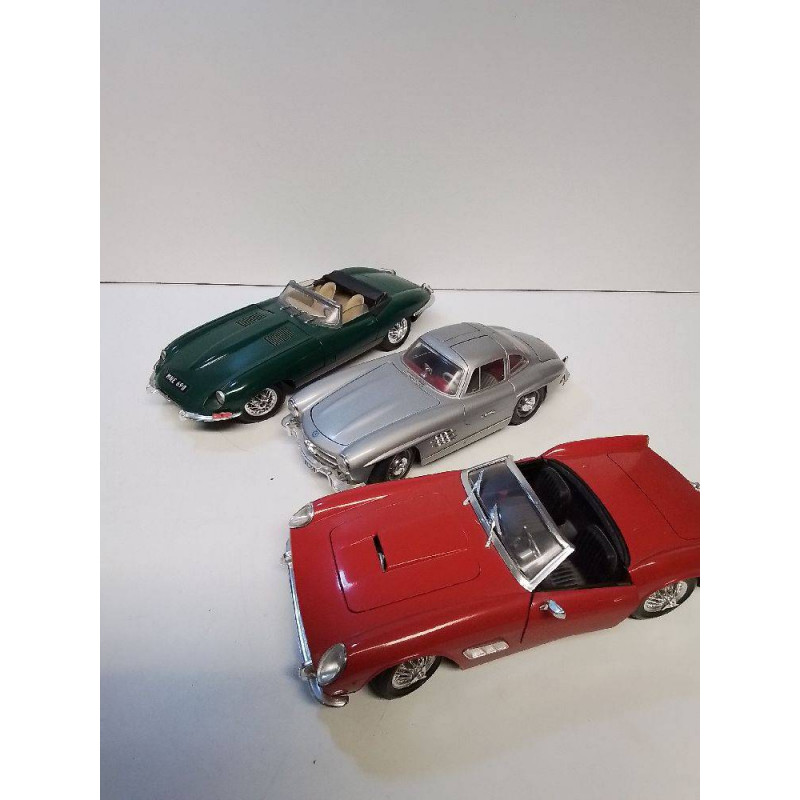 VOITURE DE COLLECTION DIVERS
