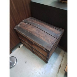 COFFRE ANCIEN