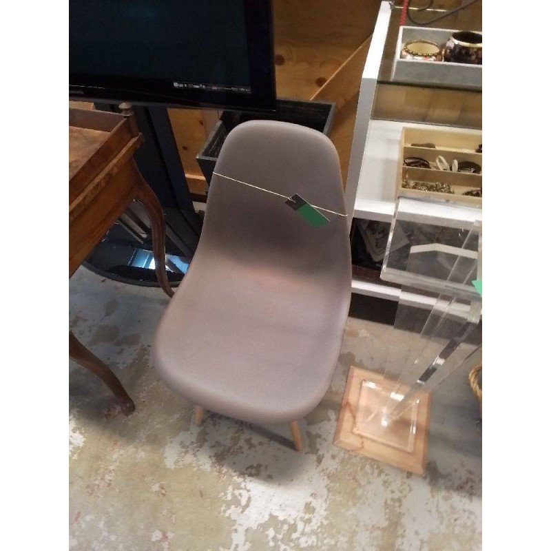  CHAISE MODERNE 