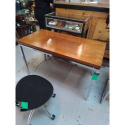 BUREAU VINTAGE PIEDS CHROMÉS 
