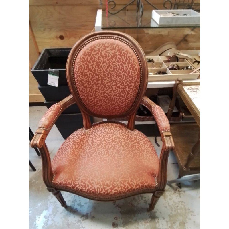 FAUTEUIL STYLE LOUIS XVI 