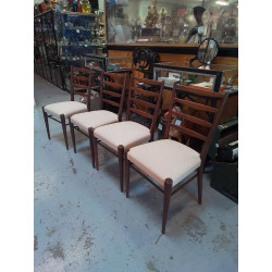 CHAISES STYLE SCANDINAVE