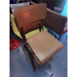 LOT DE 4 CHAISES INDUSTRIEL 