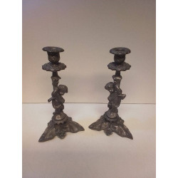 PAIRE DE CHANDELIERS ANGELOTS 