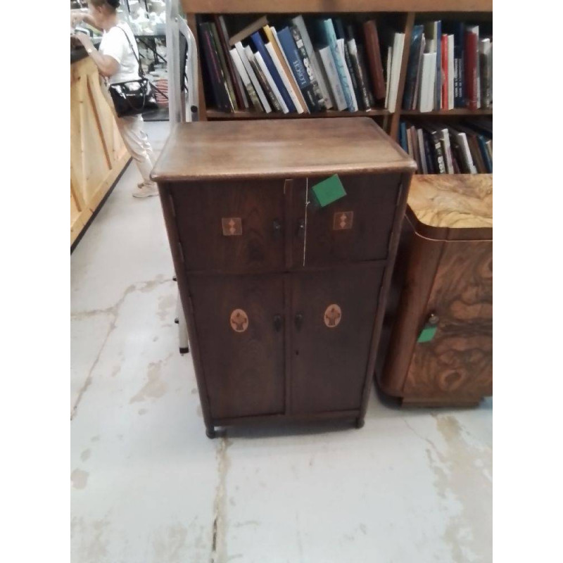 MEUBLE D’APPOINT 4 PORTES 