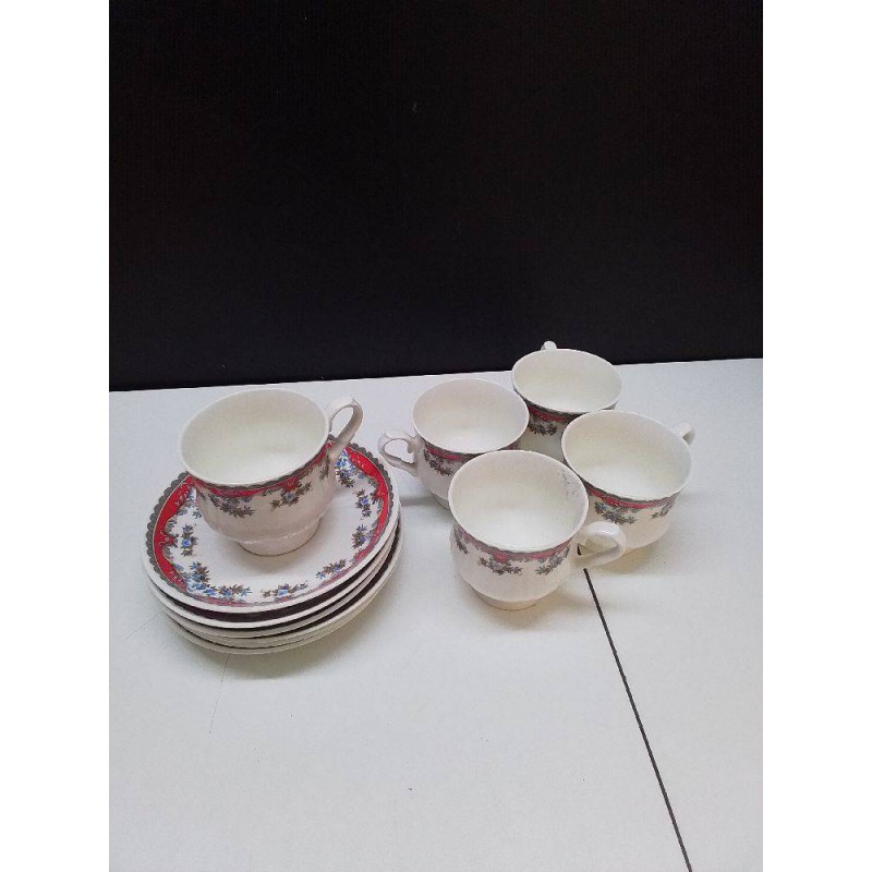 LOT TASSES ANGLAISE 