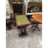 TABLE GIGOGNES STYLE ANGLAIS 
