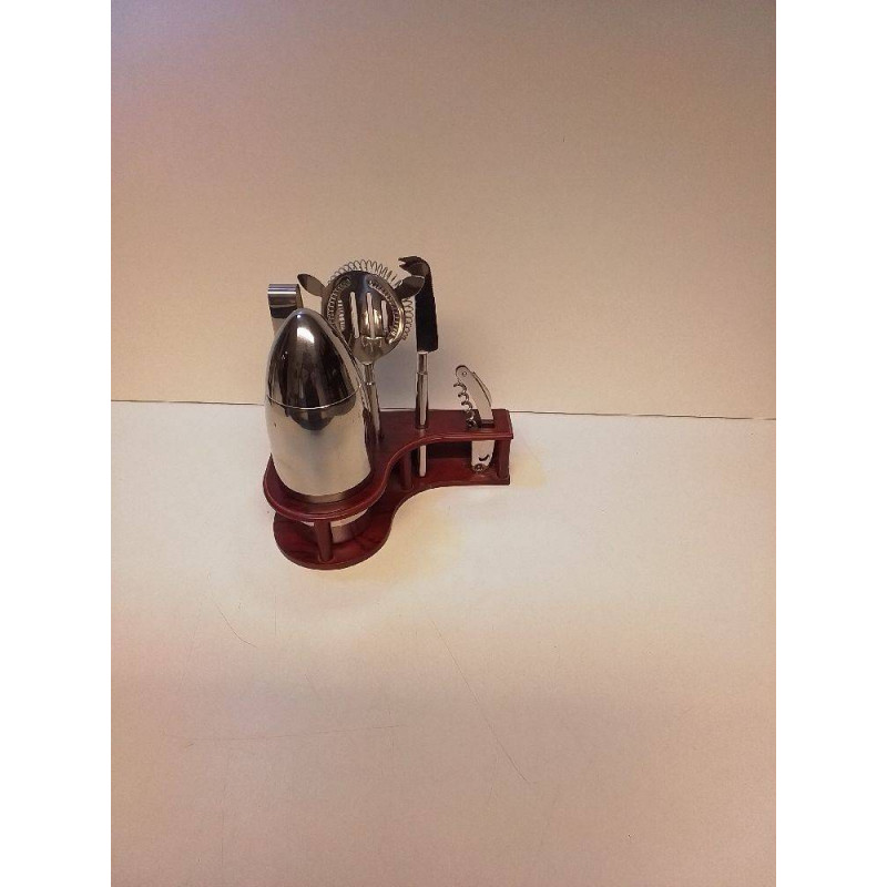 ACCESSOIRE DE BAR SUR PRÉSENTOIR 