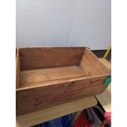 CAISSE EN BOIS POULAIN 