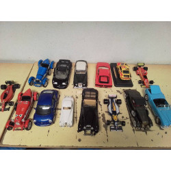 VOITURE COLLECTION DIVERS...