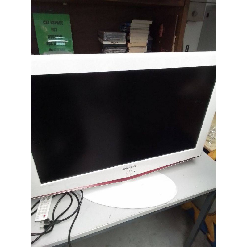 TÉLÉVISEUR SAMSUNG + TÉLÉCOMMANDE 