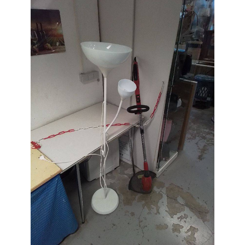 LAMPE SUR PIED MODERNE BLANC