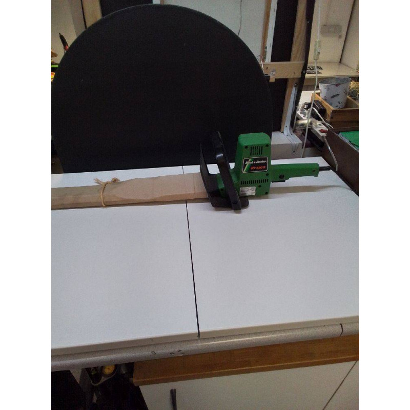 TAILLE HAIES BLACK ET DECKER 