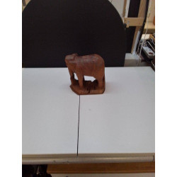 STATUETTE ÉLÉPHANT EN BOIS 