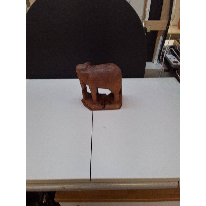 STATUETTE ÉLÉPHANT EN BOIS 