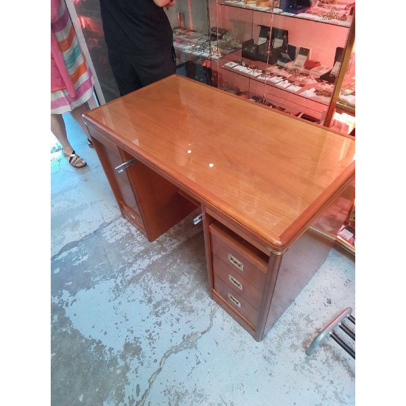 BUREAU STYLE BATEAU