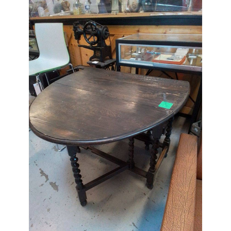 TABLE A VOLETS STYLE LOUIS XIII