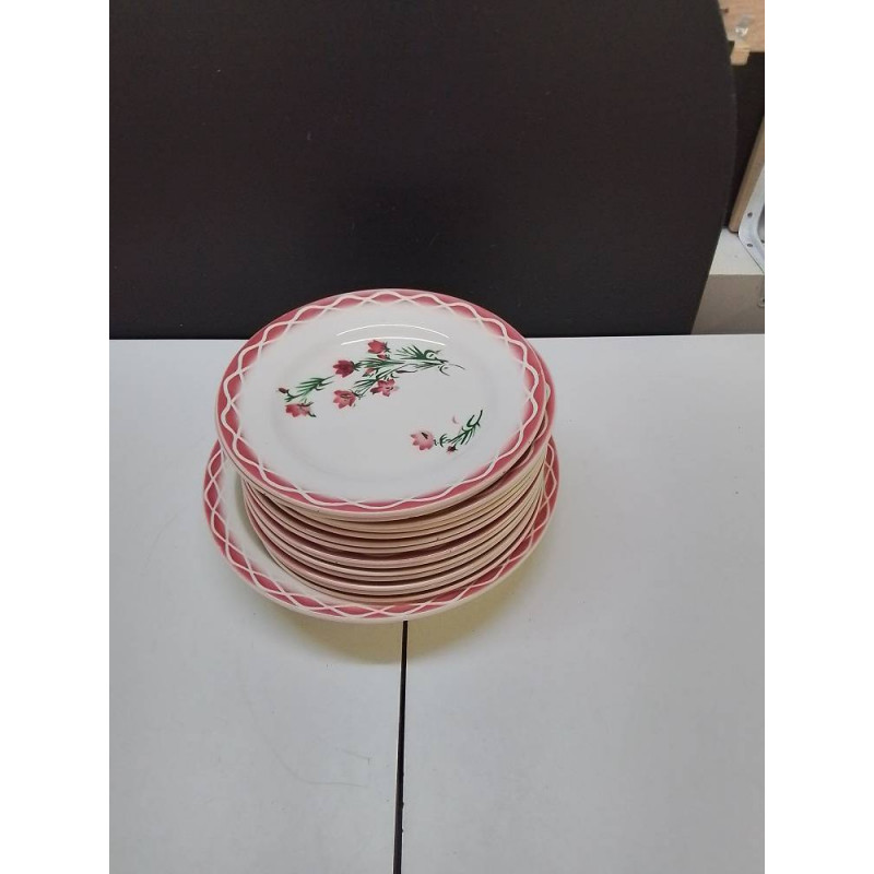 LOT D ASSIETTES BORD ROSE ET FLEURS
