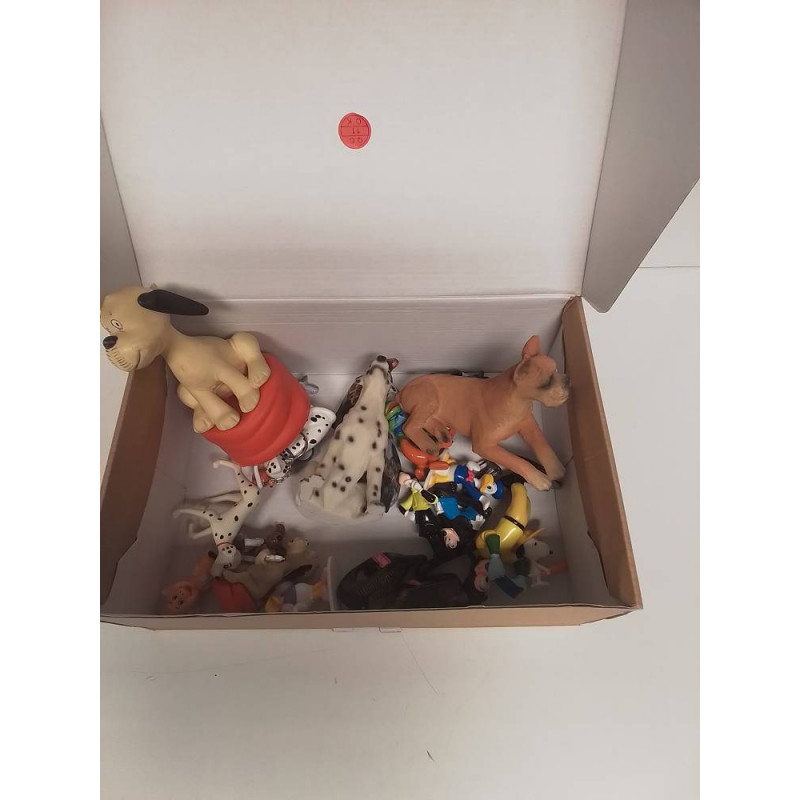 LOT FIGURINES DIVERSES