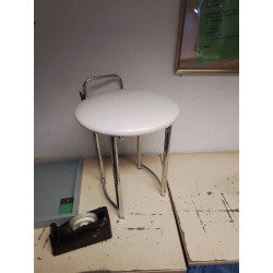 TABOURET METAL ET BLANC
