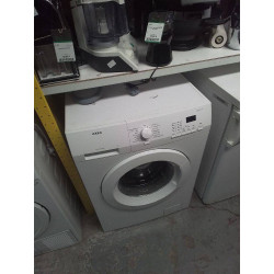 MACHINE A LAVER AEG
