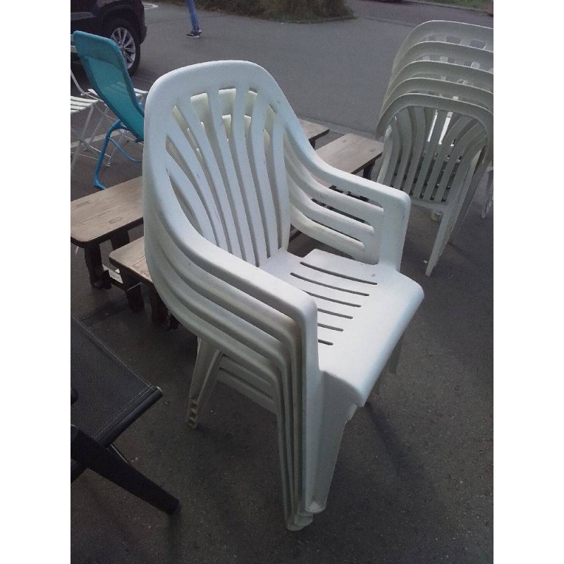 LOT CHAISES PVC 
