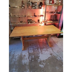 TABLE STYLE SAVOYARD 