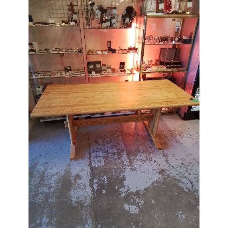 TABLE STYLE SAVOYARD 