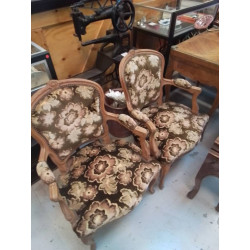FAUTEUIL STYLE LOUIS XVI...
