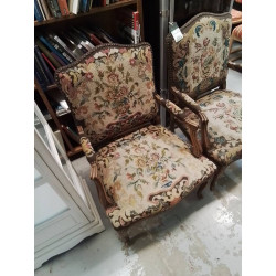 FAUTEUIL STYLE LOUIS XV 
