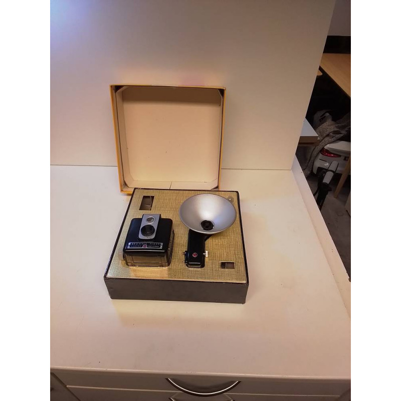 APPAREIL PHOTO VINTAGE KODAK FLASH