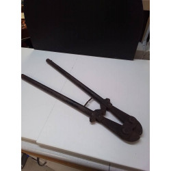 COUPE BOULON