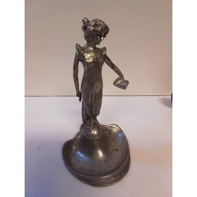 STATUETTE ART NOUVEAU LA LISSEUSE